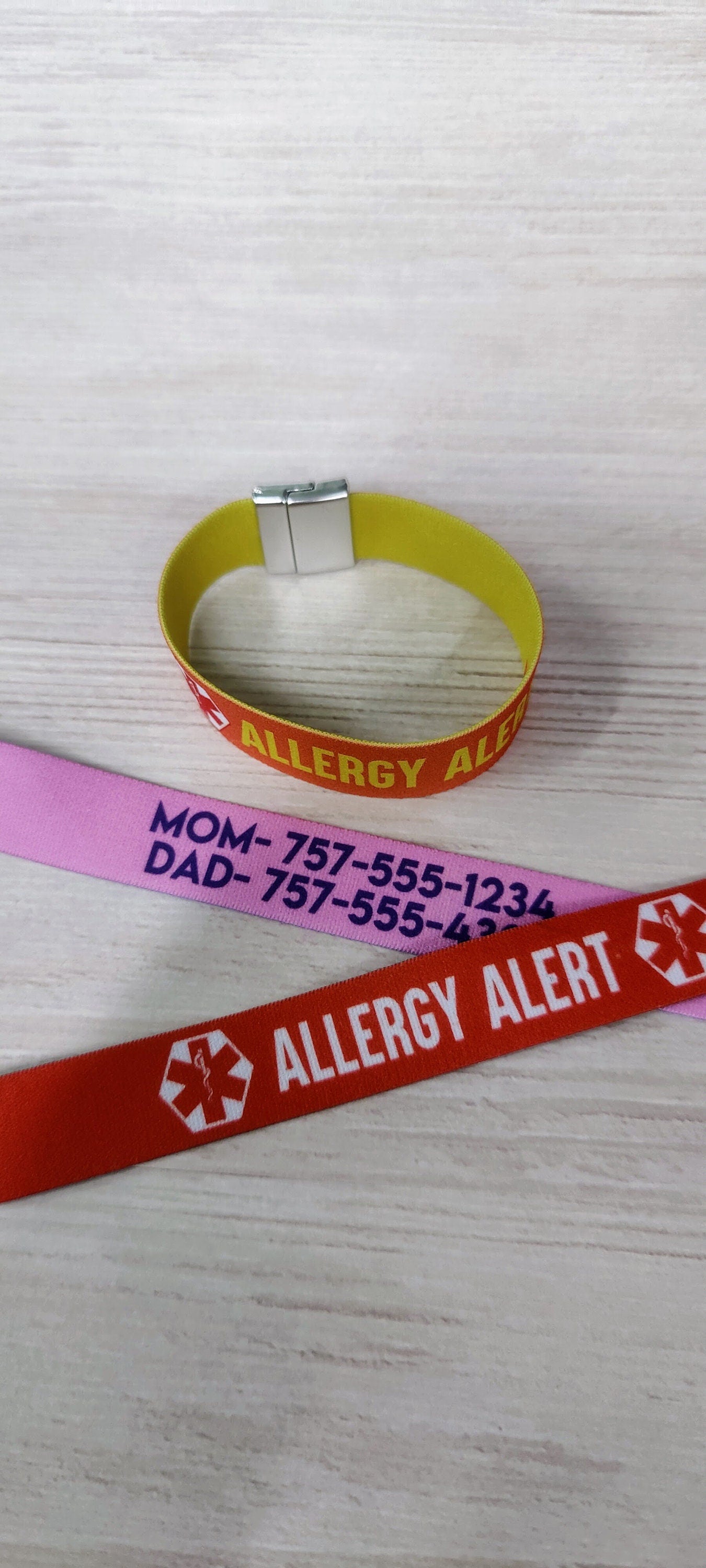 Allergy Alert - Thick Elastic Wristband Bracelet - stretchy elastic with magnetic clasp - heavy duty, design does not fade, washable 7/8"